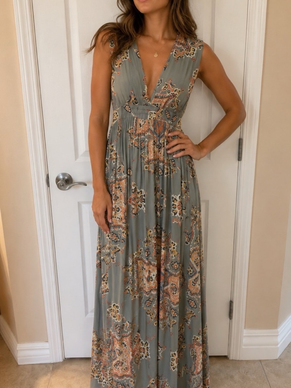 America and Beyond green medallion print Maxi Dress - Picture 1 of 11